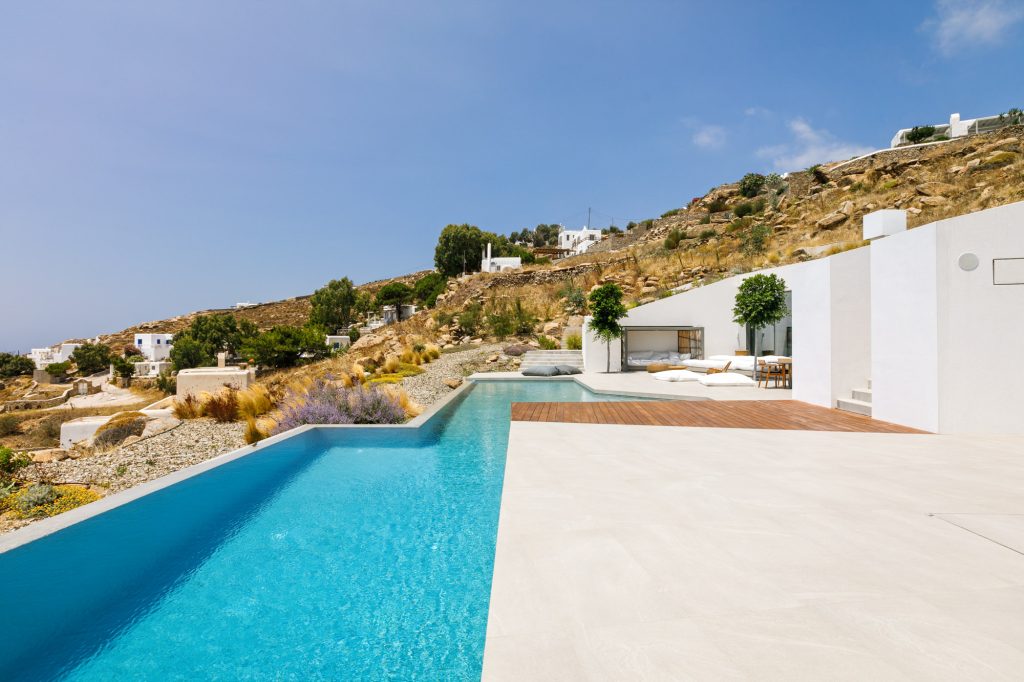 Villa Halcyon in Tourlos-mykonos available for rent by Presidence