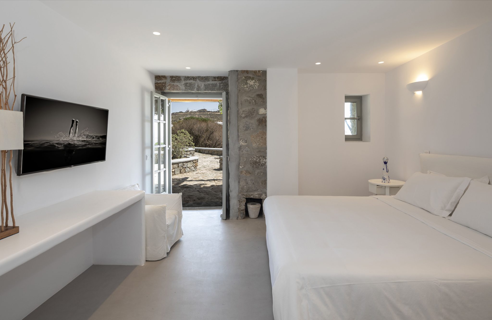 Villa Avalonia in Tourlos-mykonos available for rent by Presidence