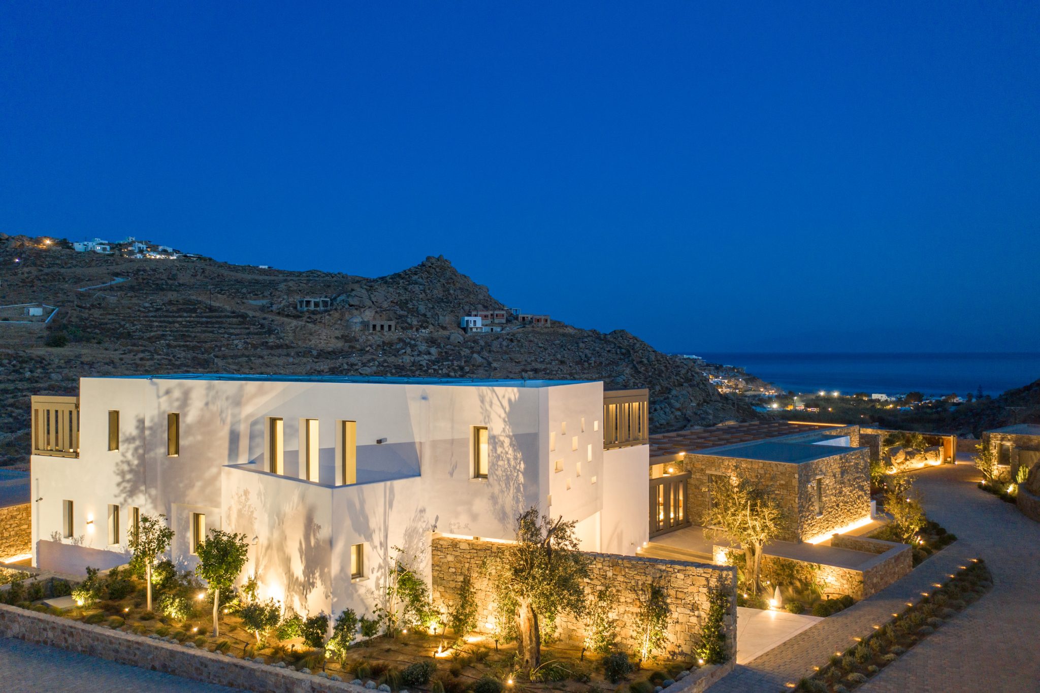 Villa Serenescape in Plintri-mykonos available for rent by Presidence