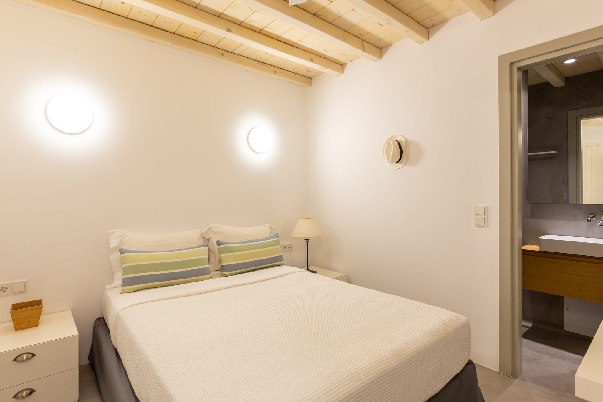 Villa Cosmic in Kalo Livadi-mykonos available for rent by Presidence