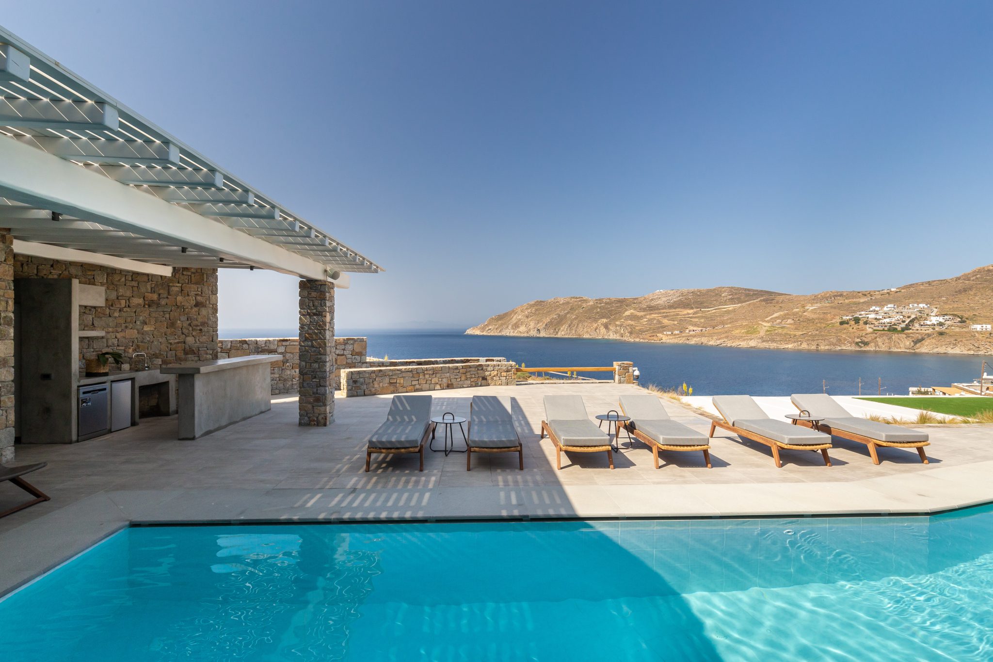 Villa Starry in Kalo Livadi-mykonos available for rent by Presidence