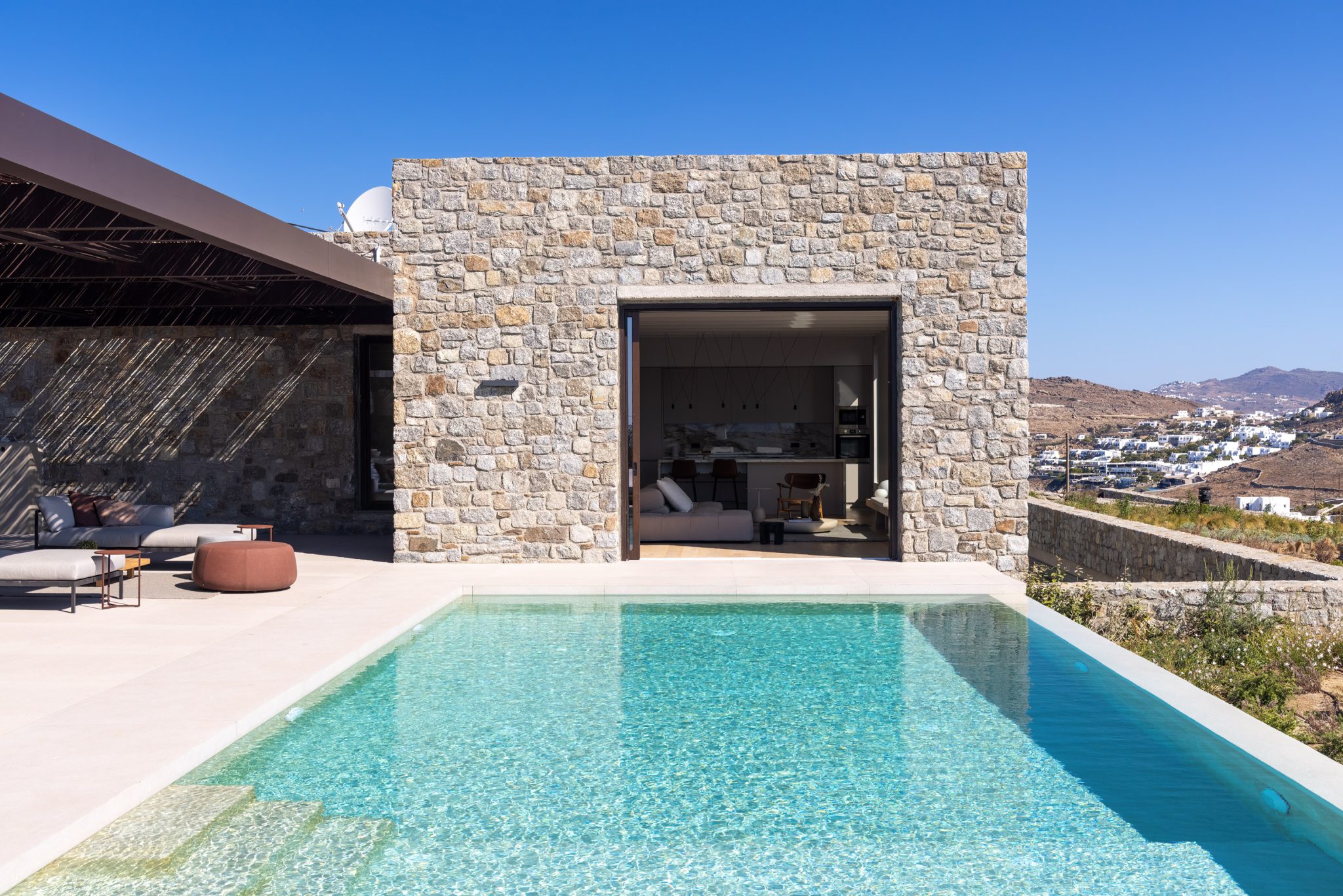 Villa Mirage in Aleomandra-mykonos available for rent by Presidence