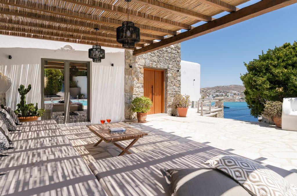 Villa Elle in Agios Lazaros-mykonos available for rent by Presidence