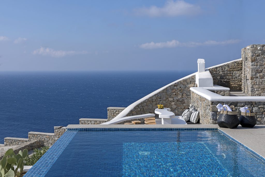 Villa Lino in Agios Lazaros-mykonos available for rent by Presidence