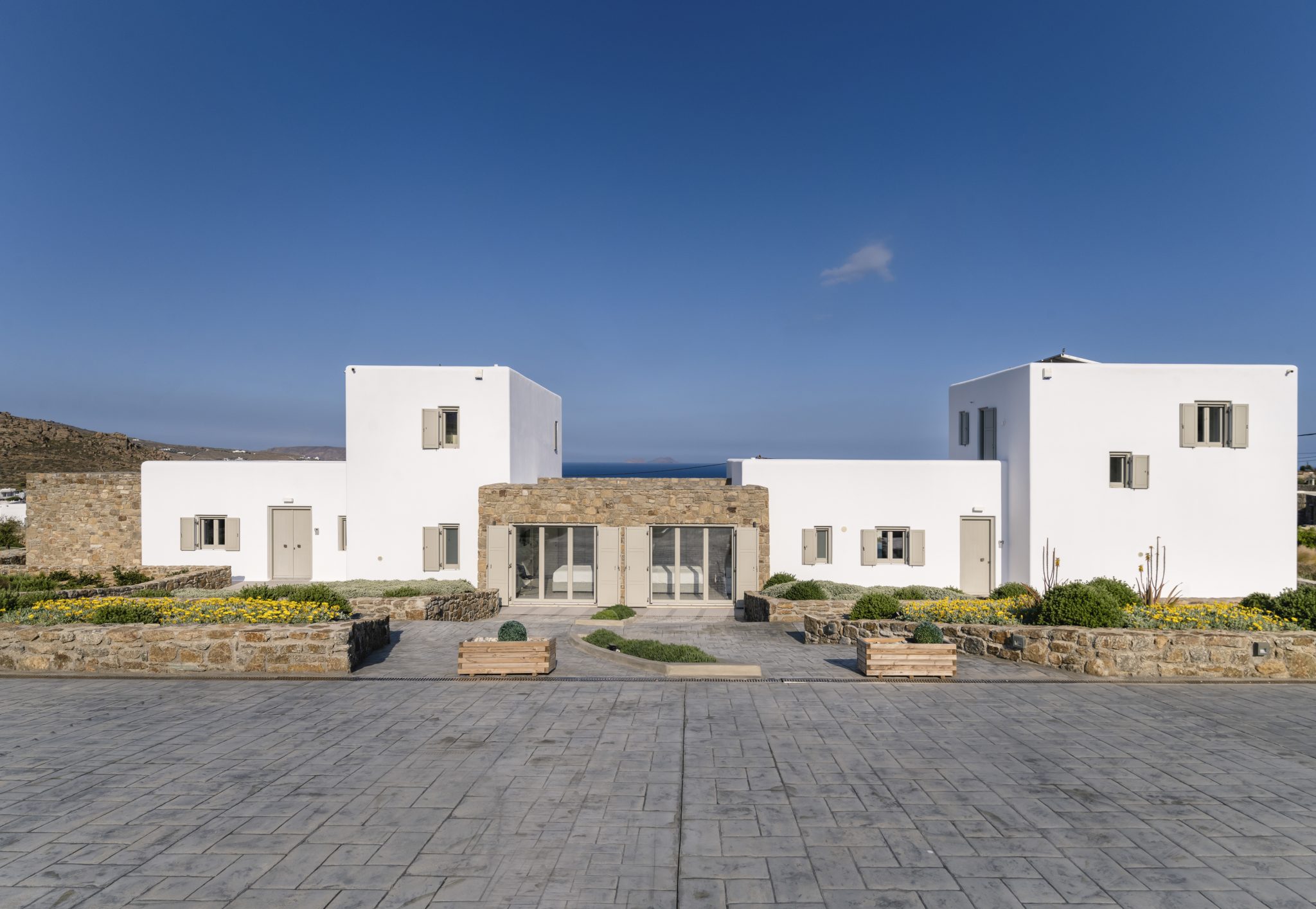 Villa Infini in Kalafatis-mykonos available for rent by Presidence