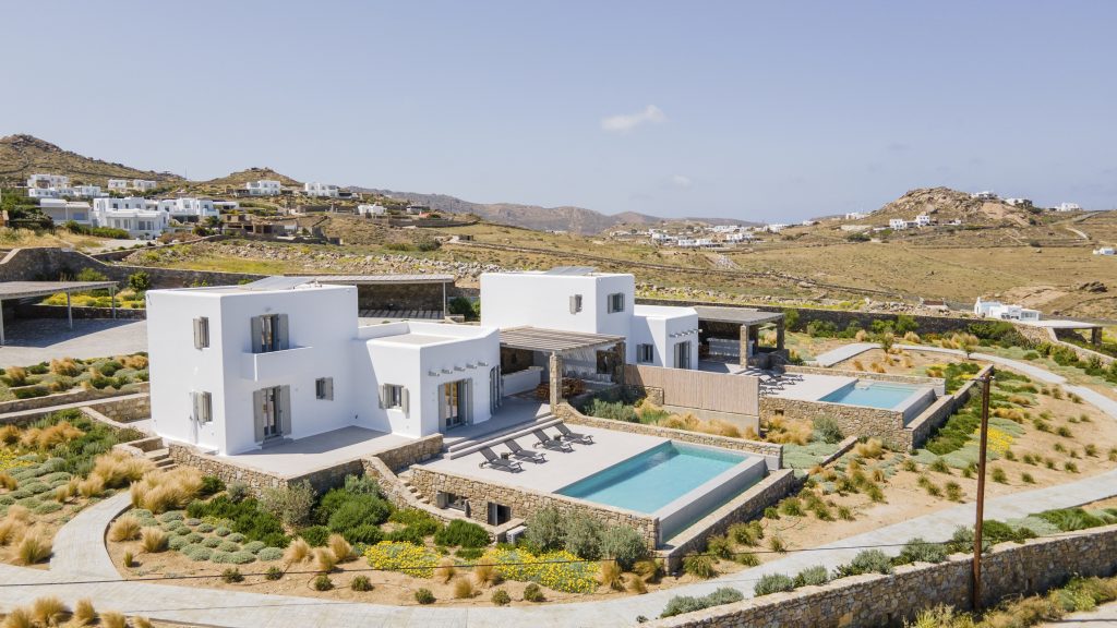 Villa Unen in Kalafatis-mykonos available for rent by Presidence