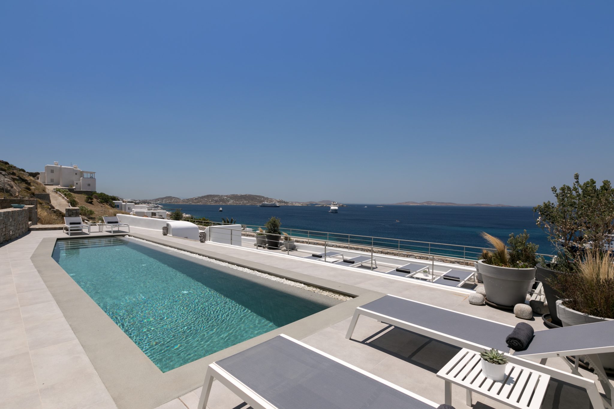 Villa Symphony in Tourlos-mykonos available for rent by Presidence