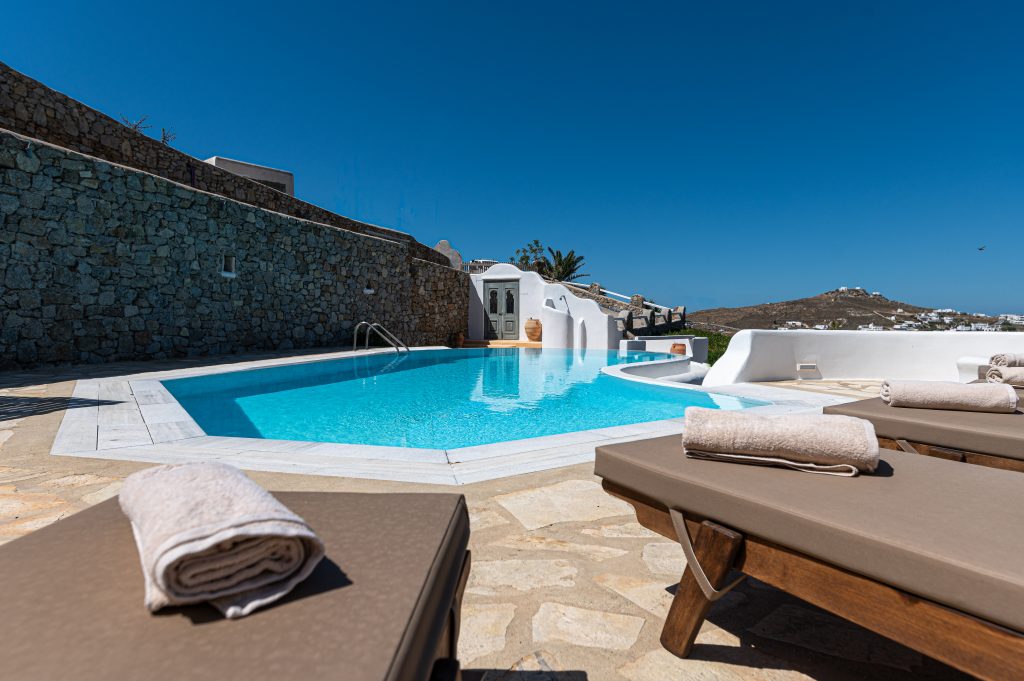 Villa Eros in Ornos-mykonos available for rent by Presidence