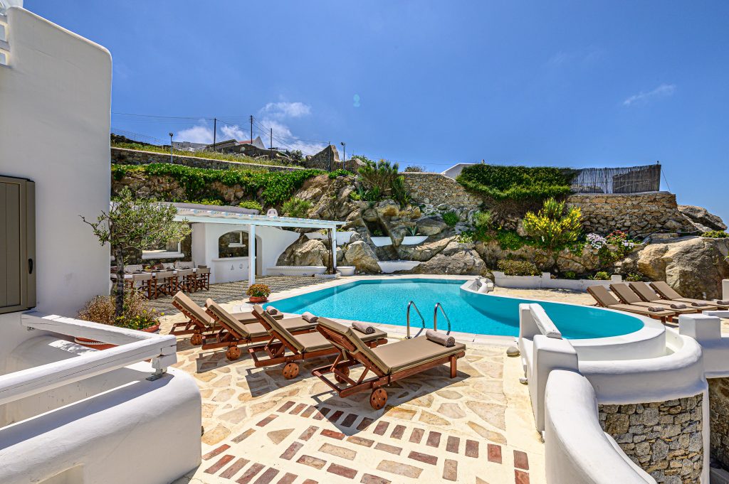 Villa Summit in Ornos-mykonos available for rent by Presidence