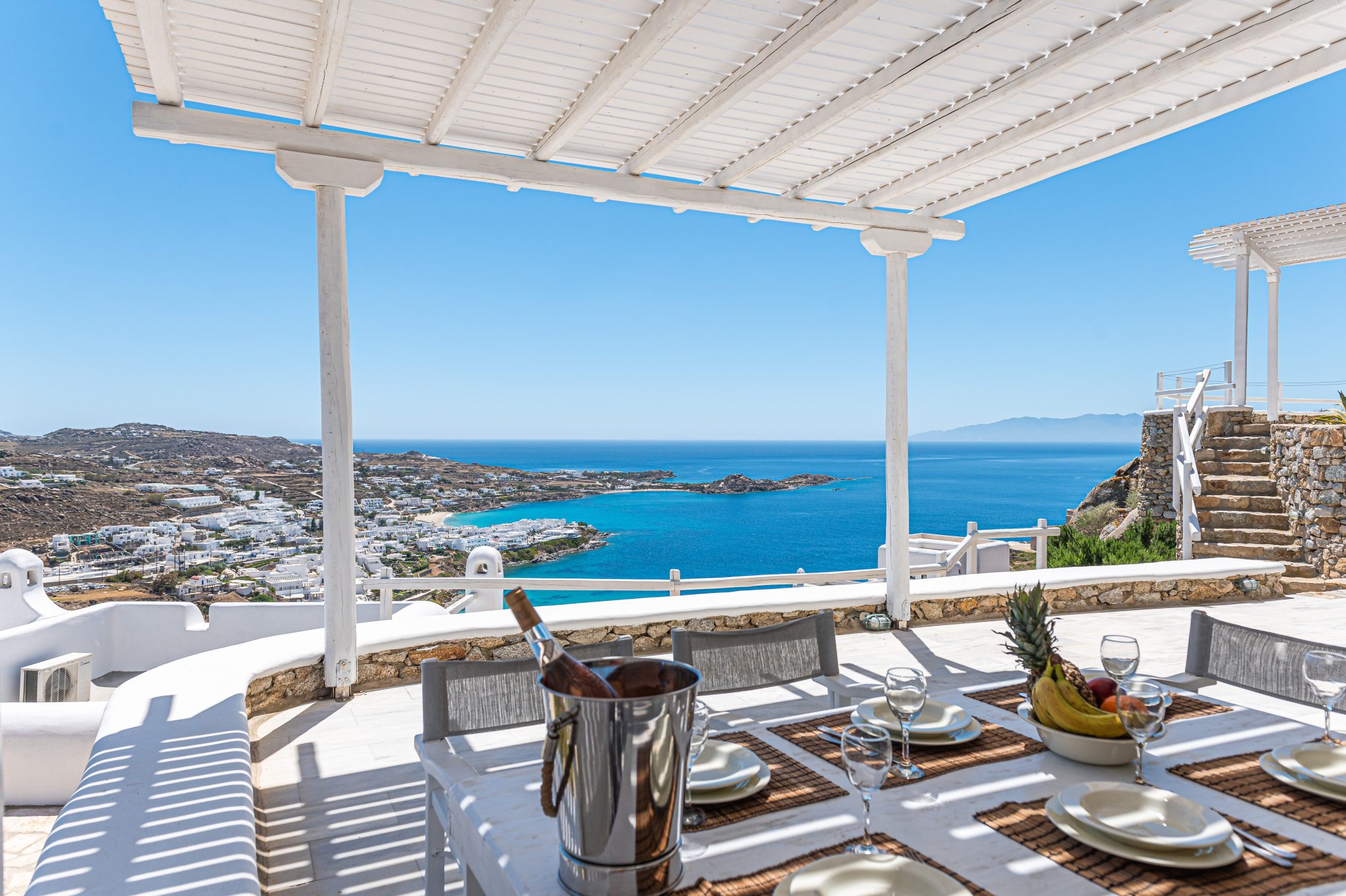 Villa Thule in Psarou-mykonos available for rent by Presidence