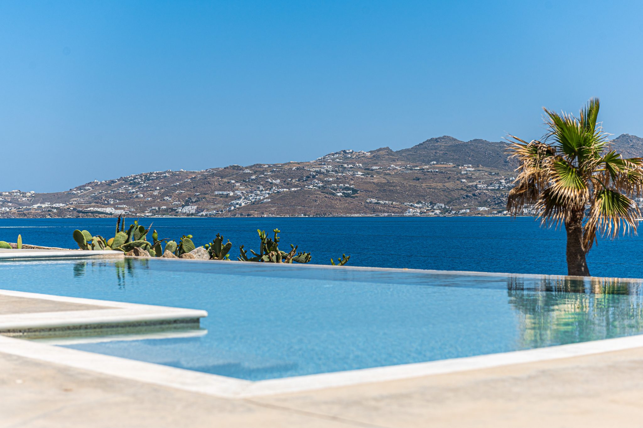 Villa Diem Azure in Ornos-mykonos available for rent by Presidence
