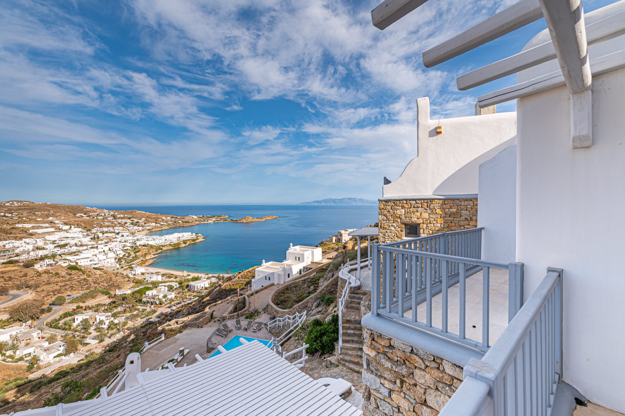 Villa Thule in Psarou-mykonos available for rent by Presidence