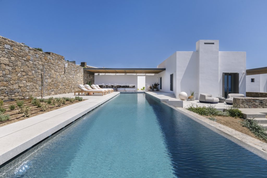 Villa Paris in Tourlos-mykonos available for rent by Presidence