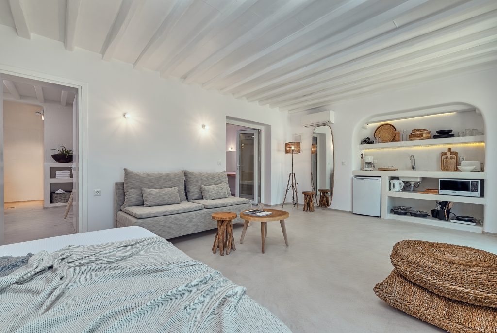 Villa Annora in Ftelia-mykonos available for rent by Presidence