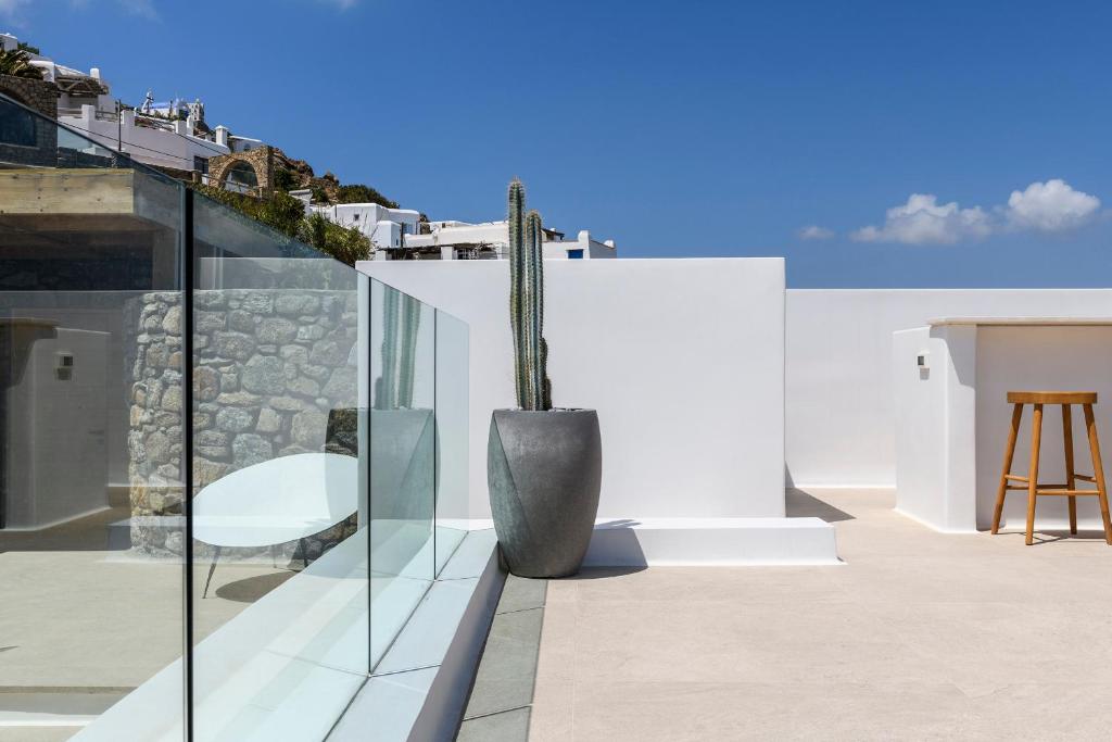 Villa Lenie in Agios Lazaros-mykonos available for rent by Presidence