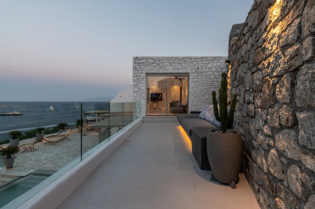 Villa Lora in Agios Lazaros-mykonos available for rent by Presidence