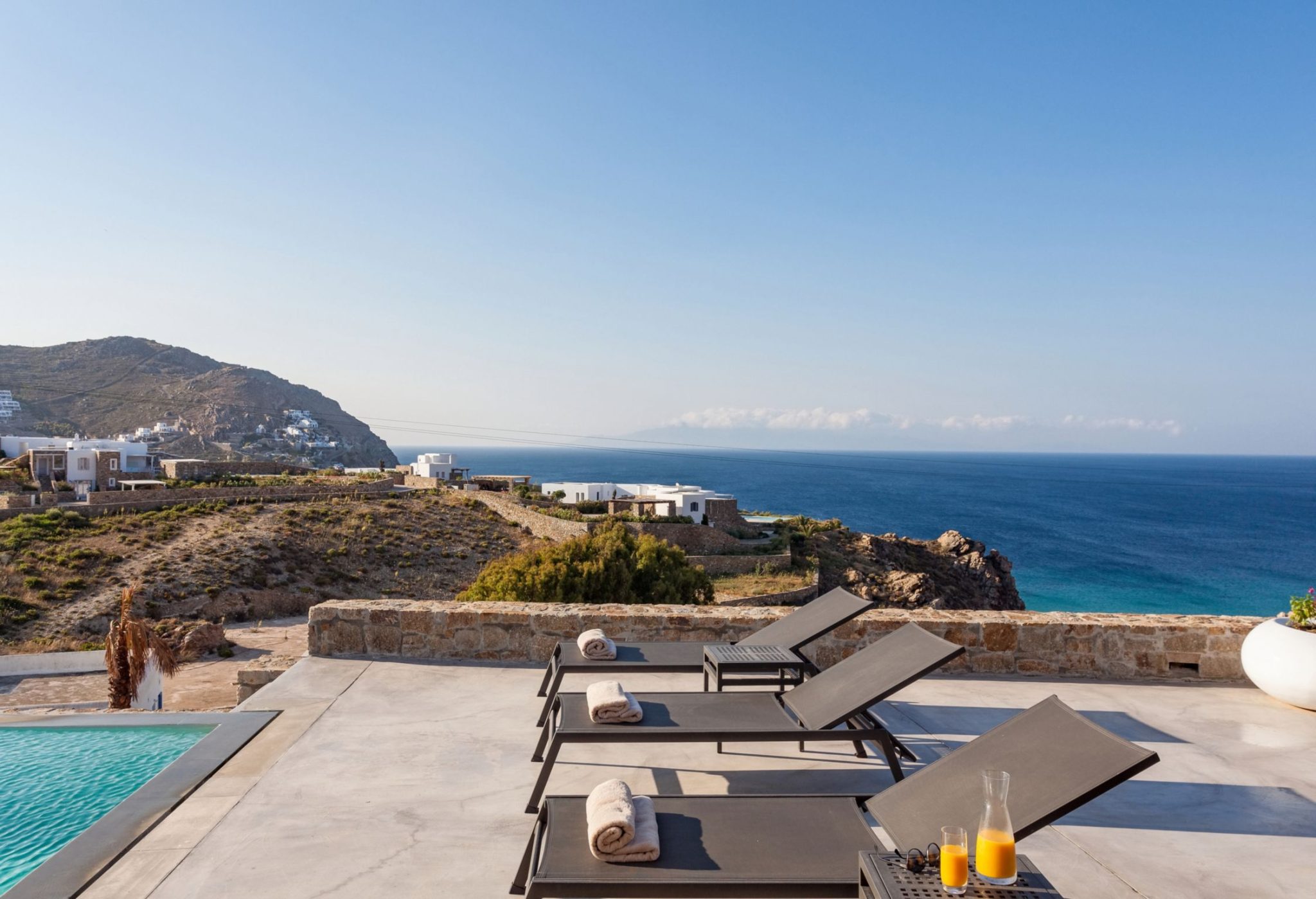 Villa Nora in Elia-mykonos available for rent by Presidence