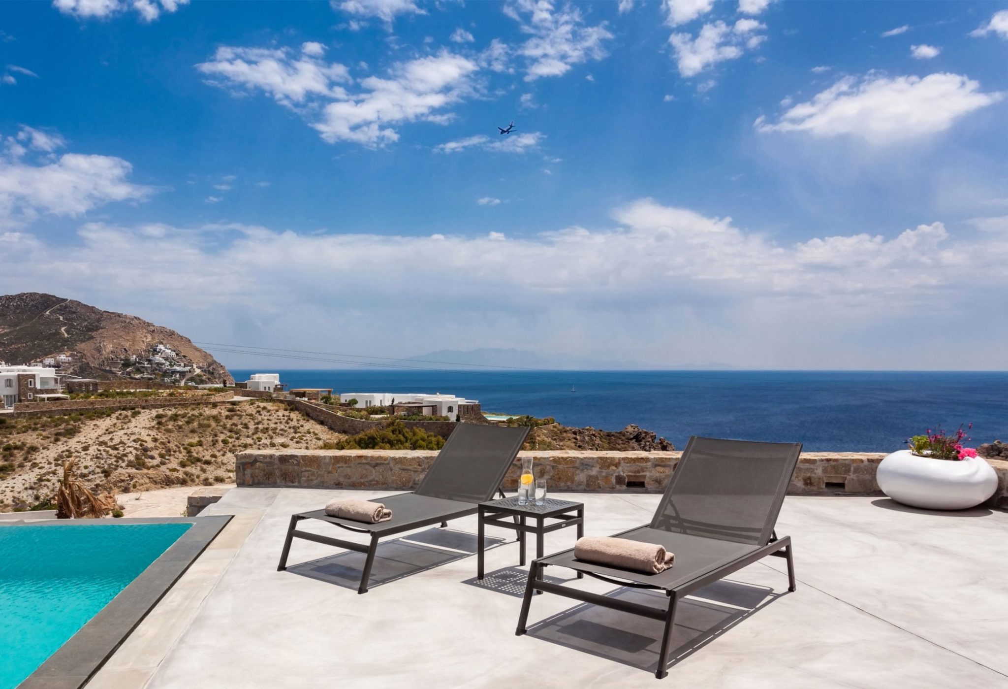 Villa Nora in Elia-mykonos available for rent by Presidence